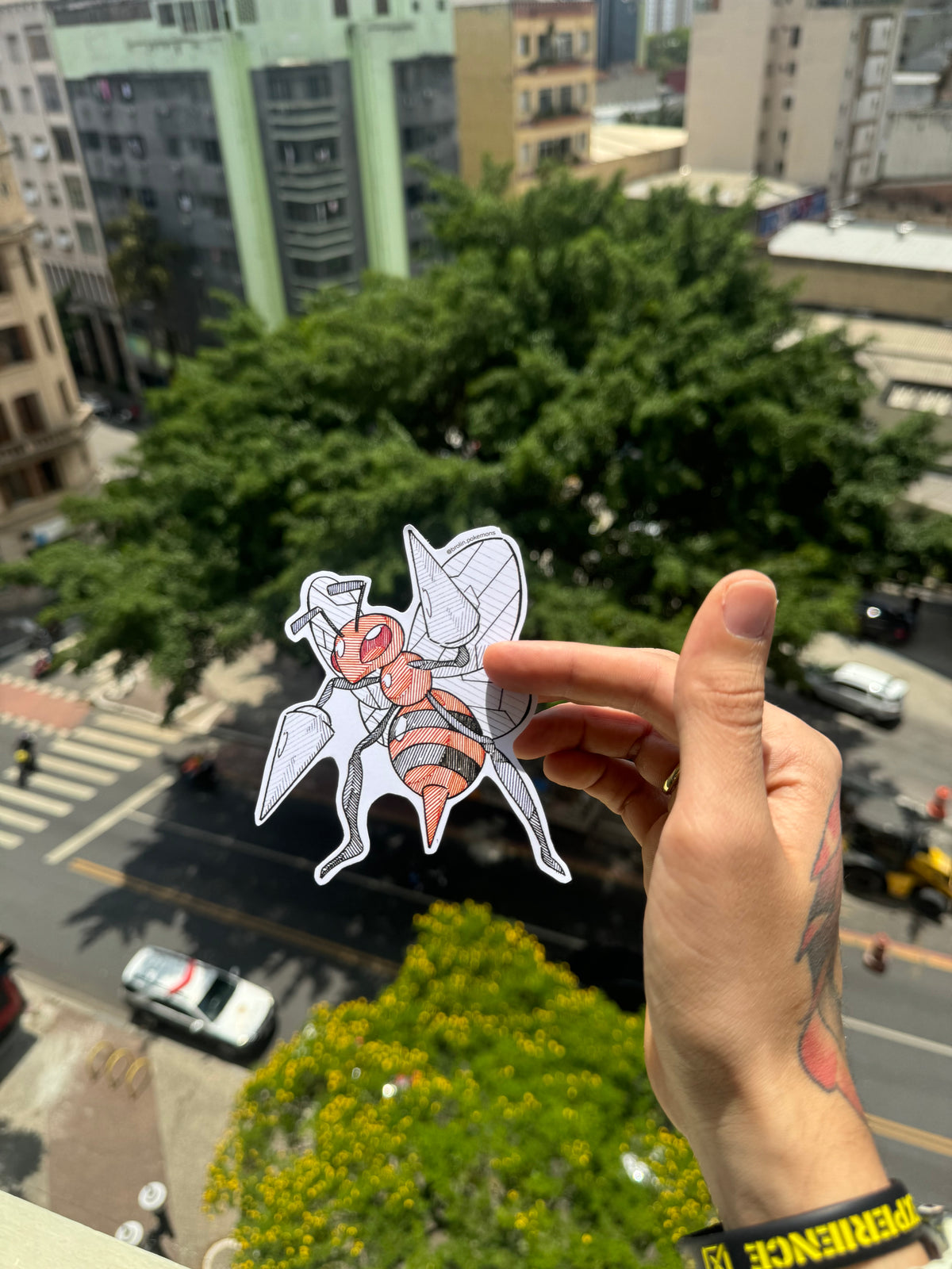 Beedrill Sticker Beedrill Sticker – Art by Brólin